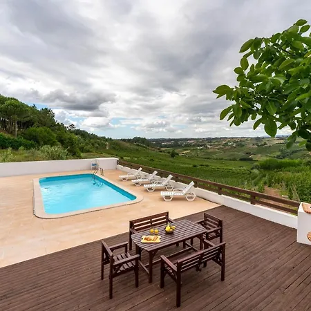 Villa Castellino - Perfect Family Retreat Fanadia